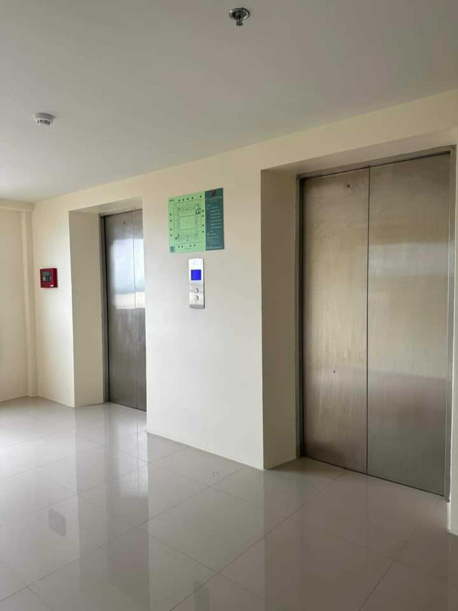 Fullerton Suites Puting Kahoy Exteriör bild