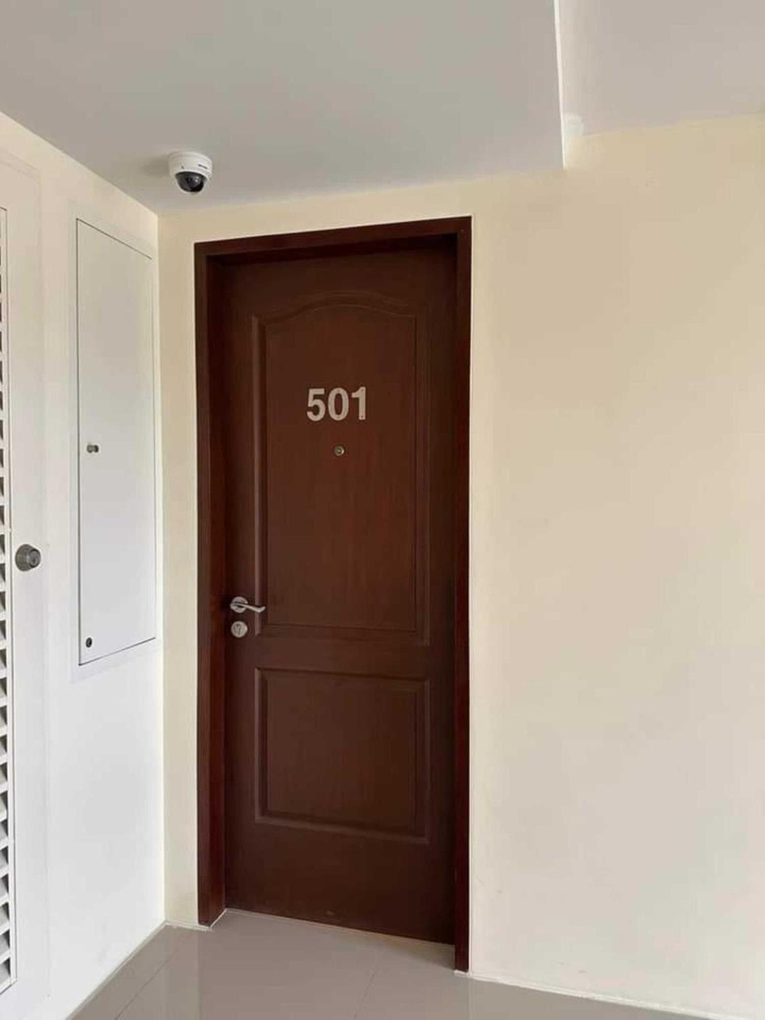 Fullerton Suites Puting Kahoy Exteriör bild