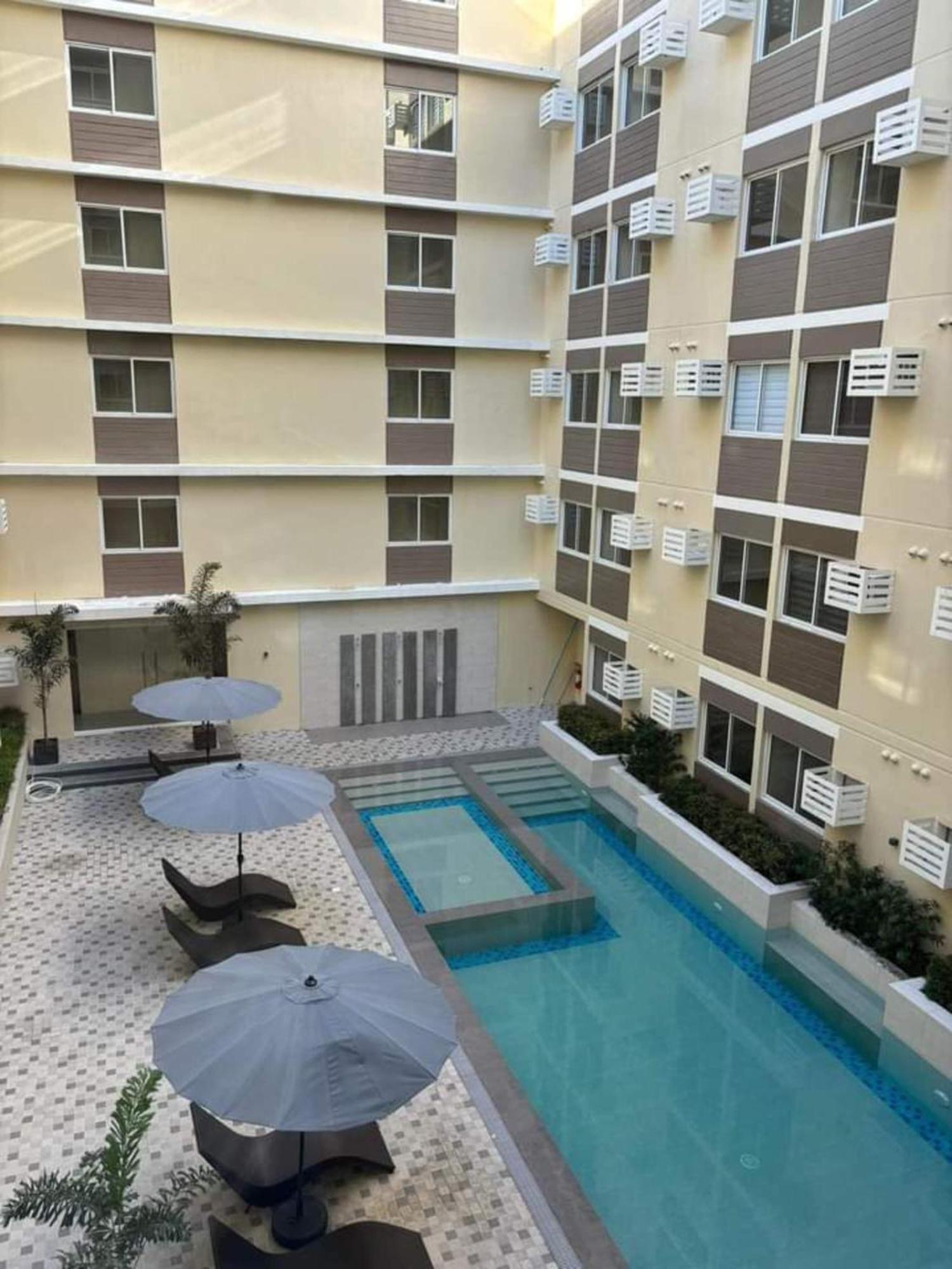 Fullerton Suites Puting Kahoy Exteriör bild
