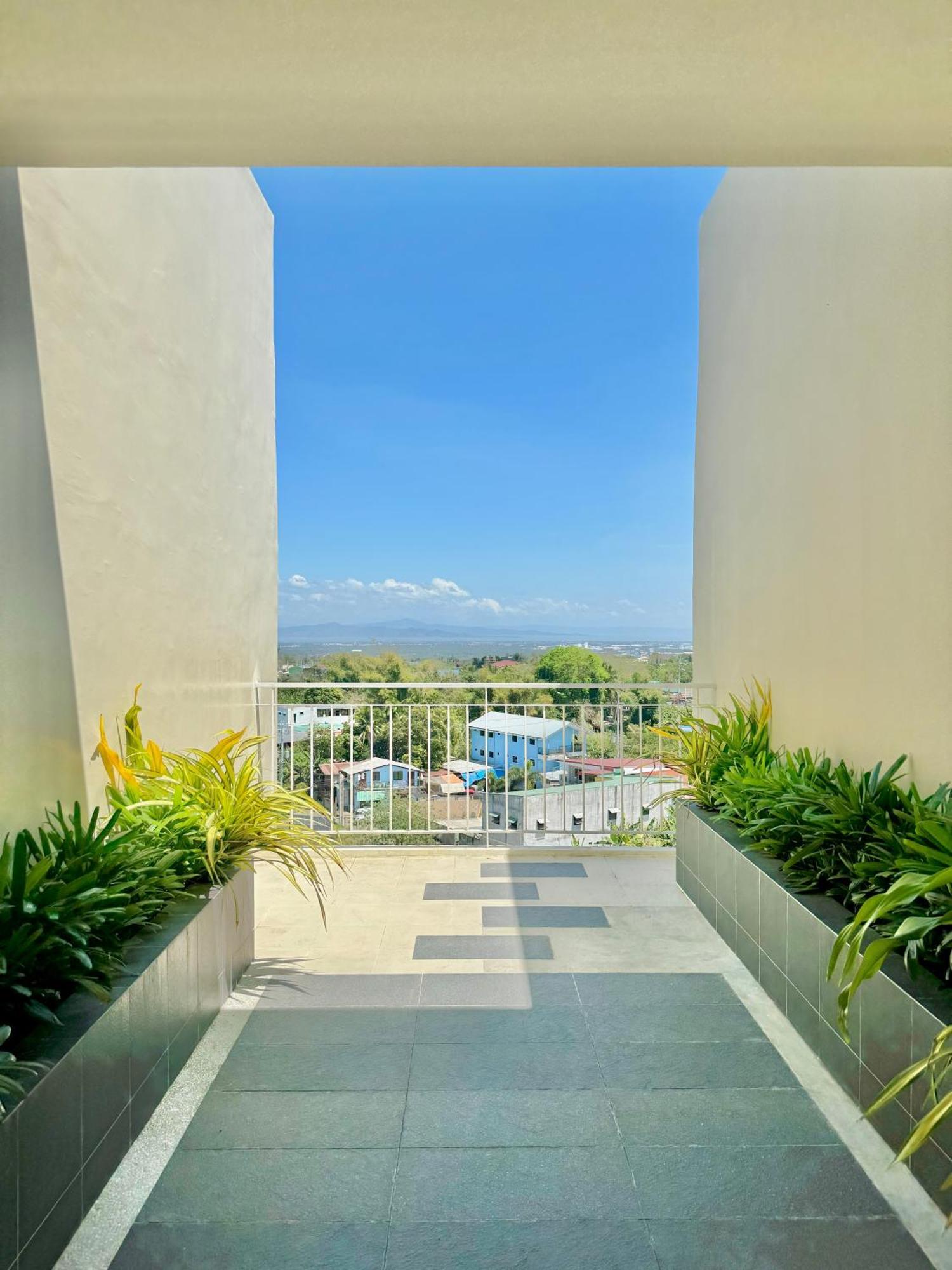 Fullerton Suites Puting Kahoy Exteriör bild