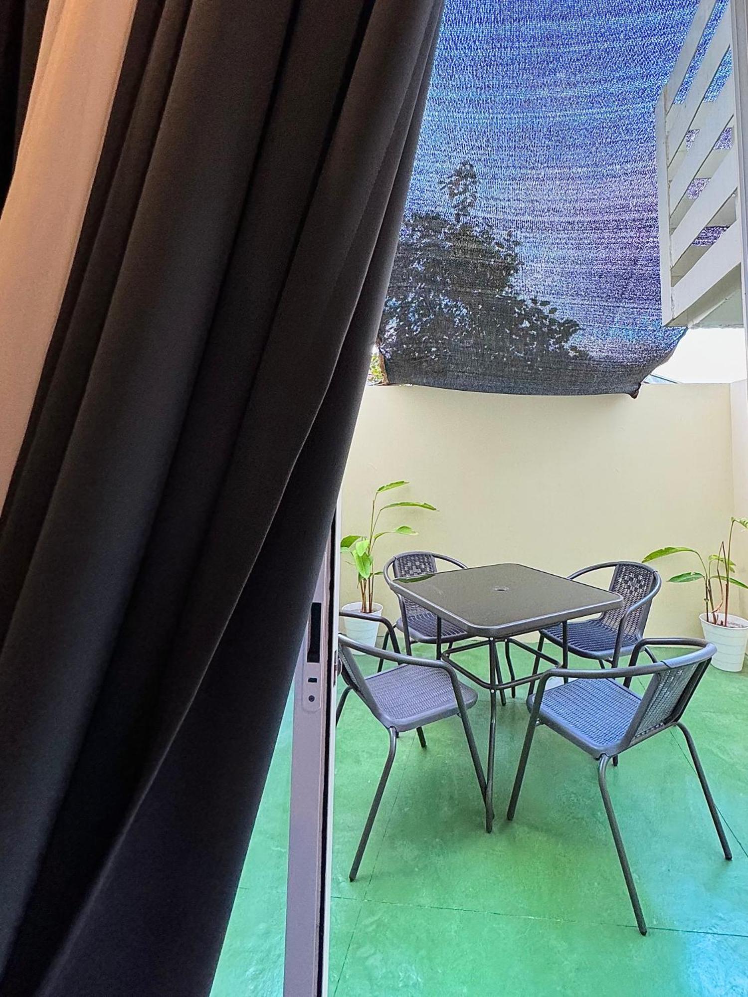 Fullerton Suites Puting Kahoy Exteriör bild